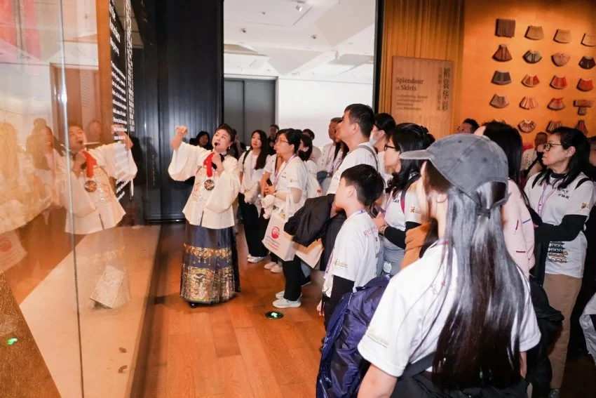 北京中轴线上的大思政课走进清华园 马来西亚音乐代表团共话中轴魅力(图2)