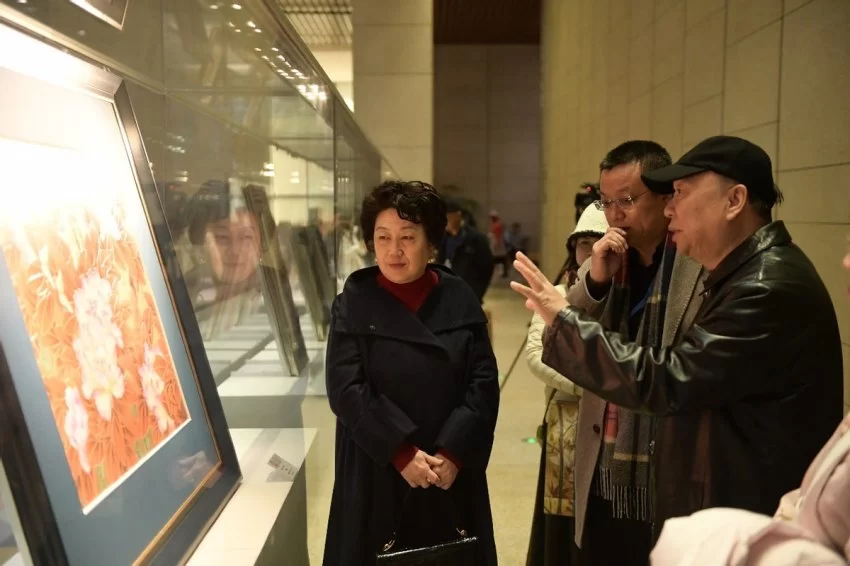 倡扬东方新古典美学：“诗心万象——张闻冰陶瓷艺术展”在京启幕(图6)