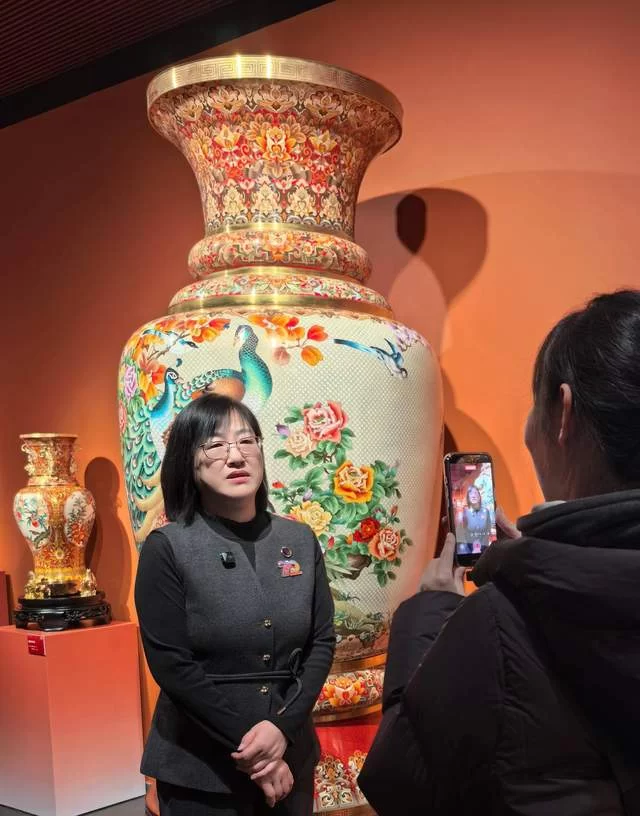  “景泰流芳 蓝韵新生” 景泰蓝传承与创新艺术展在国家大剧院开幕(图15)