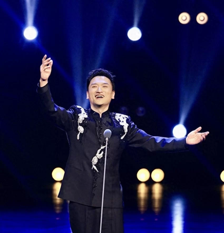 歌声润心，铁韵传情——第六届“金钟之声”音乐会圆满落幕(图1)