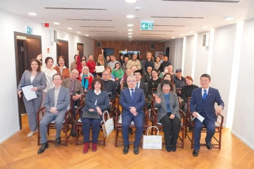 纸语千年 艺韵华章——中国当代纸本艺术国际巡展于布达佩斯举办