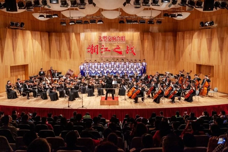 微剧评：民族化创作打破合唱音乐结构的闭环(图1)
