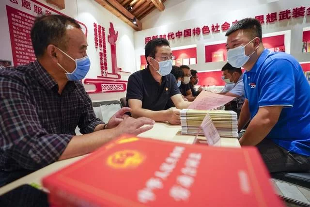 北京东城区开展“佳节送‘礼’—我和小哥约个会”活动(图3)