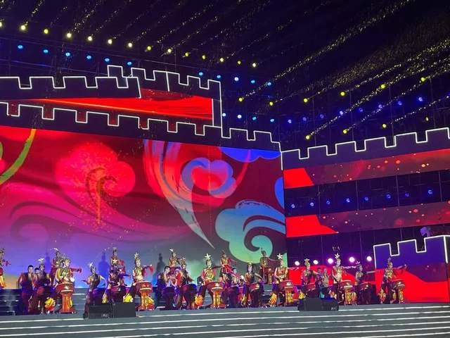 “舞武说吟唱”诗颂长城文化——中华世纪坛中秋诗会点亮月圆之夜(图6)